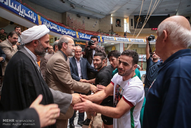 Parl. speaker visits Iran's teams preparing for Rio 2016