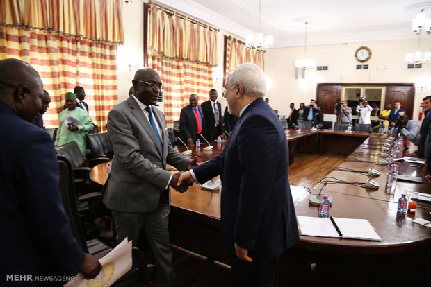 Zarif meets with Ghanaian Parl. speaker