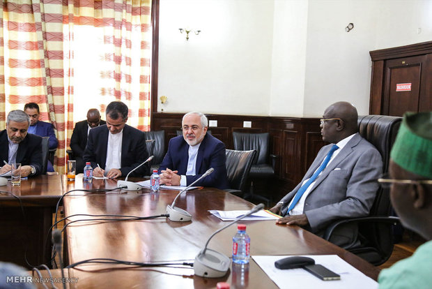 Zarif meets with Ghanaian Parl. speaker