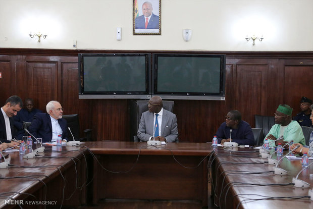دیدار وزیر امور خارجه با رئیس مجلس غنا