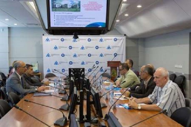 Russian experts train Iranian nuclear scientists