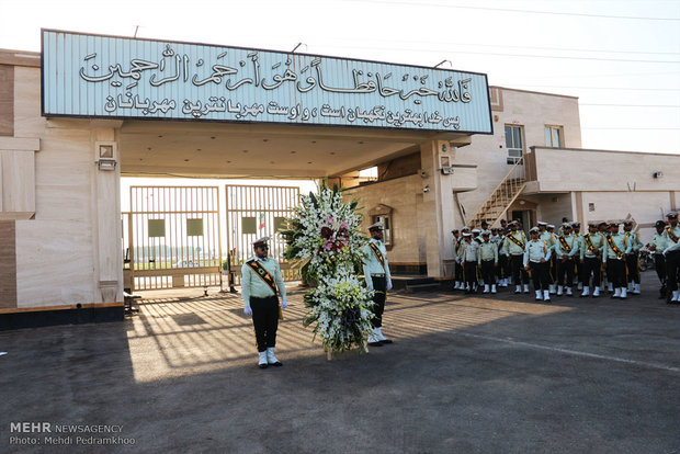 تشییع پیکر یک شهید گمنام در فرماندهی انتظامی خوزستان