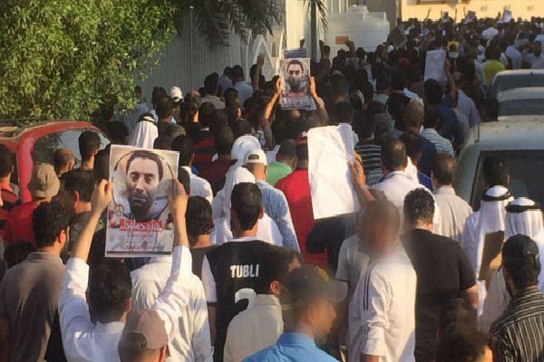 السلطات البحرينية تمنع إقامة صلاة الجمعة ومسيرة حاشدة تندد بالقرار