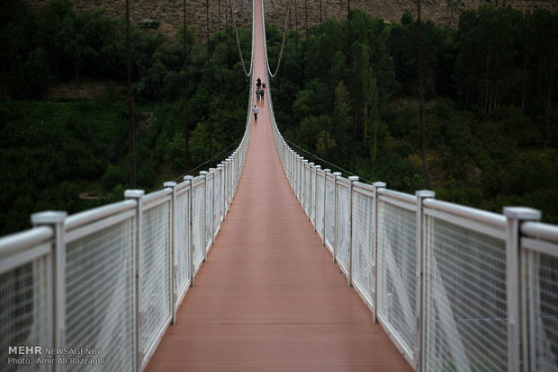 Tallest suspension bridge in ME