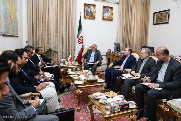 Iran's deputy FM meets with Pakistani counterpart