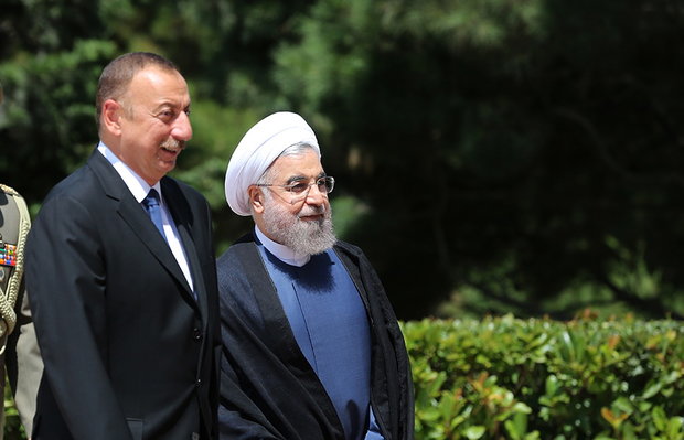 President Rouhani officially welcomed by Ilham Aliyev
