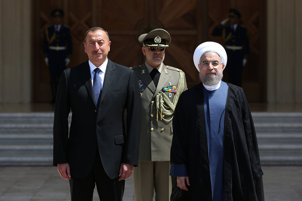 President Rouhani officially welcomed by Ilham Aliyev