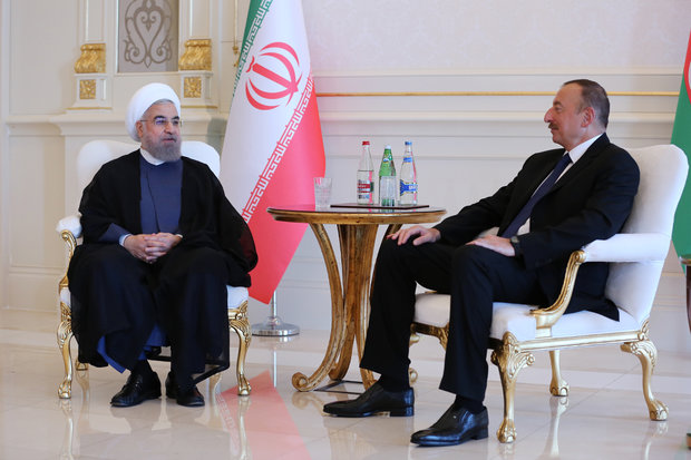 President Rouhani officially welcomed by Ilham Aliyev