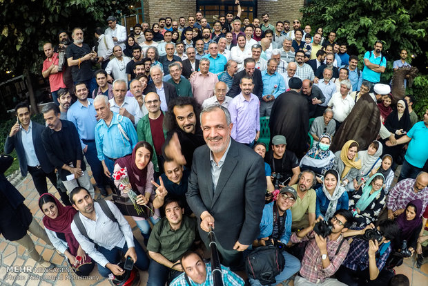 گردهمایی بزرگ عکاسان مطبوعاتی