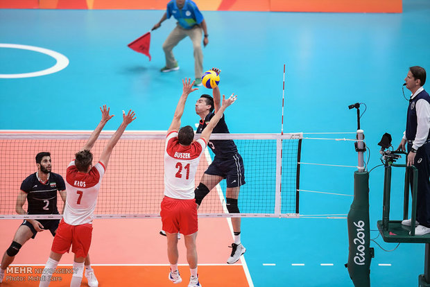 دیدار تیم های والیبال ایران و لهستان - المپیک 2016 ریو