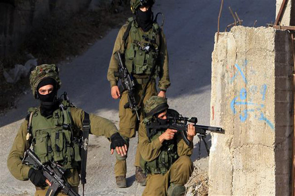 اسرائیلی فوج کے تشدد کی وجہ سے زخمی فلسطینی نوجوان شہید