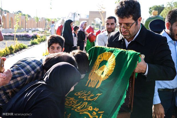 کاروان خادمان رضوی و پیام آوران امام رئوف به آشتیان وارد شد کاروان خادمان رضوی و پیام آوران امام رئوف به آشتیان وارد شد