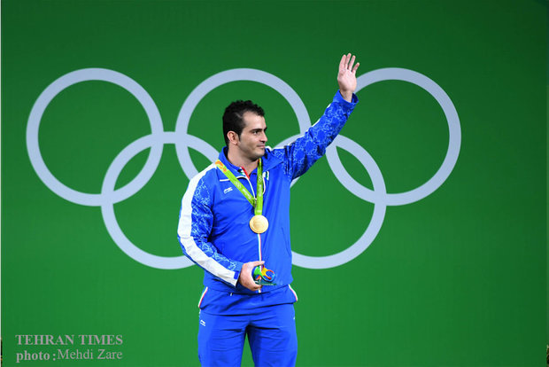Sohrab Moradi wins gold at Olympics weightlifting