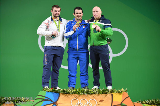 Sohrab Moradi wins gold at Olympics weightlifting