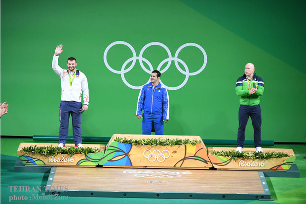 Sohrab Moradi wins gold at Olympics weightlifting