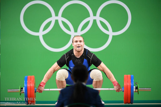 Sohrab Moradi wins gold at Olympics weightlifting