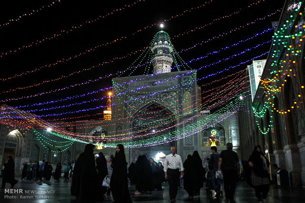 مراسم "ضرب النقارة" و"تعليق الزينة" في ذكرى ميلاد الامام الرضا (ع)