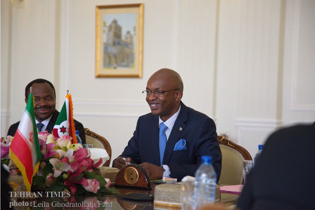 Zarif meets Burundi counterpart
