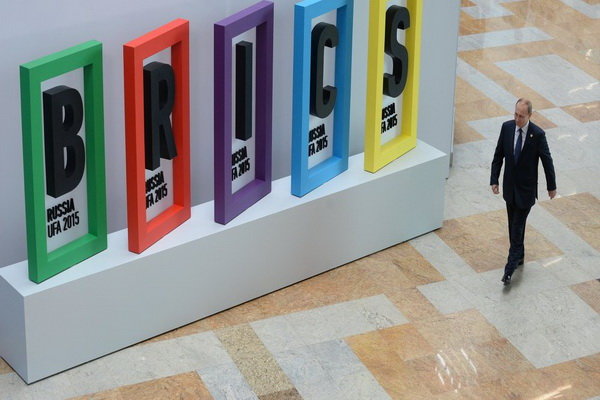 «بریکس» توان تغییر نظام بینالملل از تک قطبی به چند قطبی را دارد بریکس