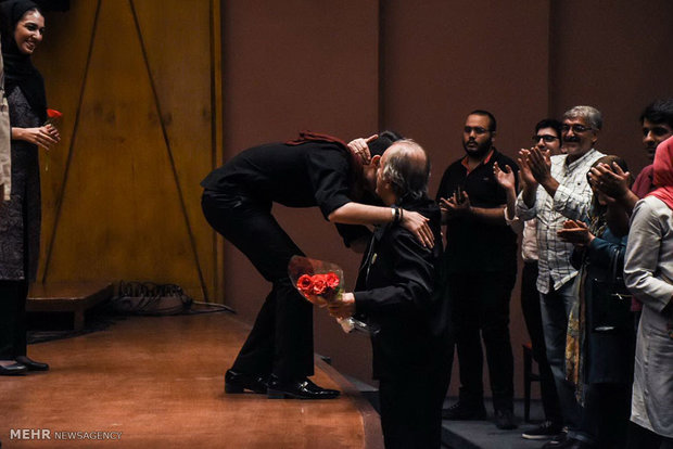 'Orouj' group perform in Tehran