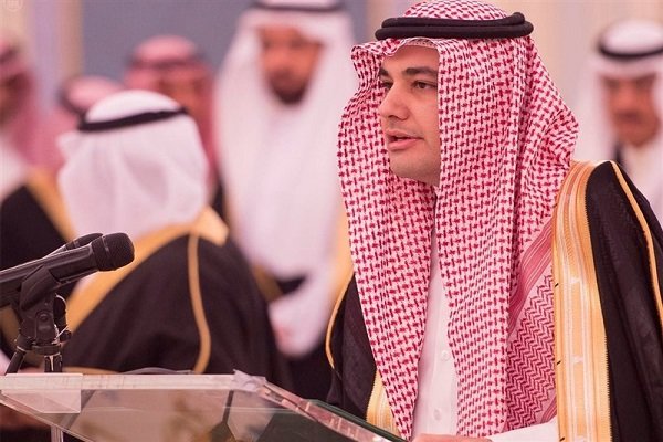 بعد تيران وصنافير... وزير اعلام السعودية يسرق قصيدة أمير الشعراء أحمد شوقي