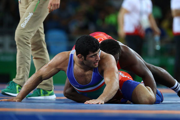 Freestyle wrestling: Karimi fails to reach to semifinals
