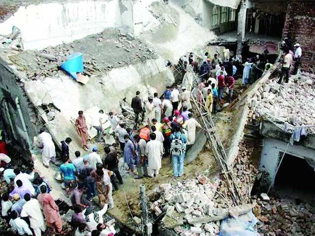 لاہور میں مکان کی چھت گرنے سے 5 افراد ہلاک
