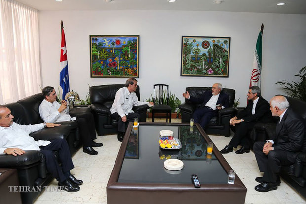 Zarif arrives in Cuba