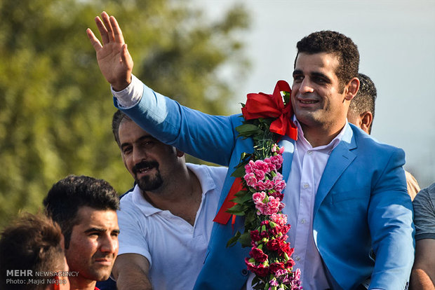  استقبال مردمی از قاسم رضایی دارنده مدال برنز مسابقات المپیک
