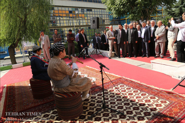 افتتاح بیست و پنجمین نمایشگاه فرش دستباف ایران
