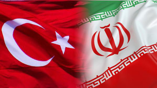 Iranian trade min. meets Turkish economy minister