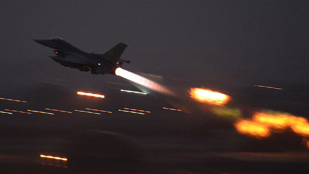 Video: Turkish jets bomb ISIL targets in Jarabulus