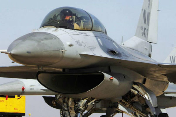 3 US fighter jets make emergency landings