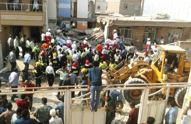 تصاویر انفجار گاز شهری در اهواز با ۶ کشته