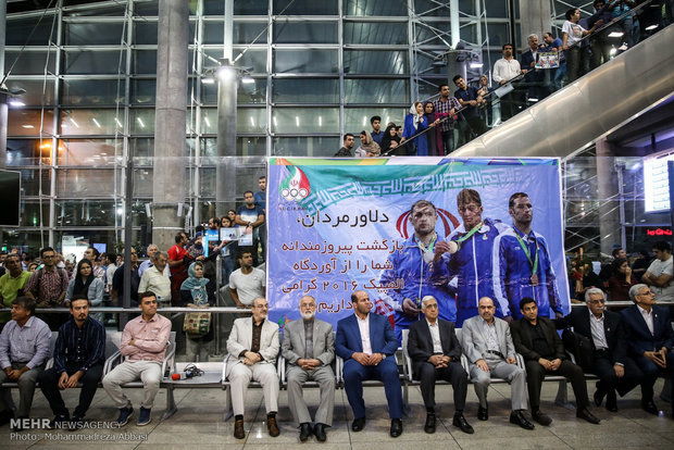 استقبال رسمي وشعبي لفريق المصارعة الحرة الايراني
