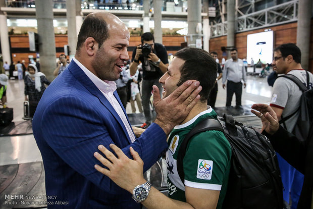 Rio freestyle wrestling delegation arrives in Tehran