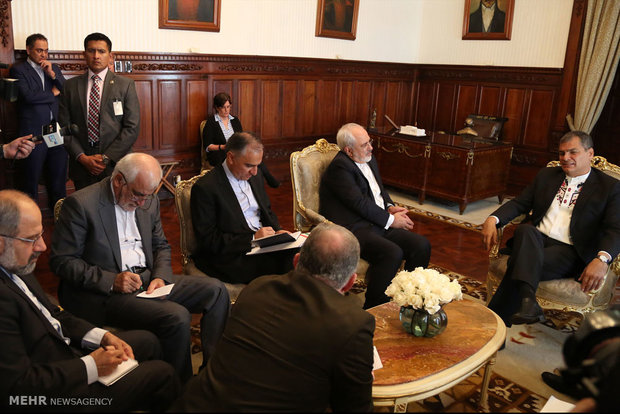 دیدار محمد جواد ظریف وزیر امور خارجه با رافائل کوره‌آ رییس‌جمهور اکوادور