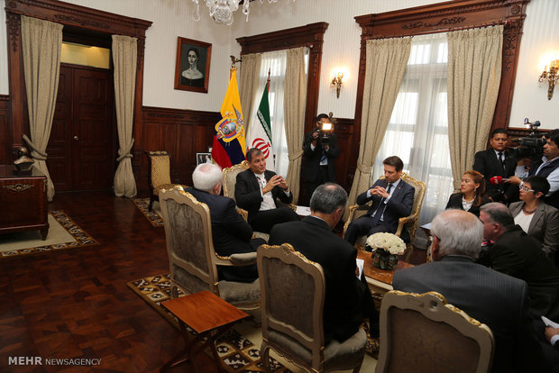 Zarif, Ecuadorian president meet