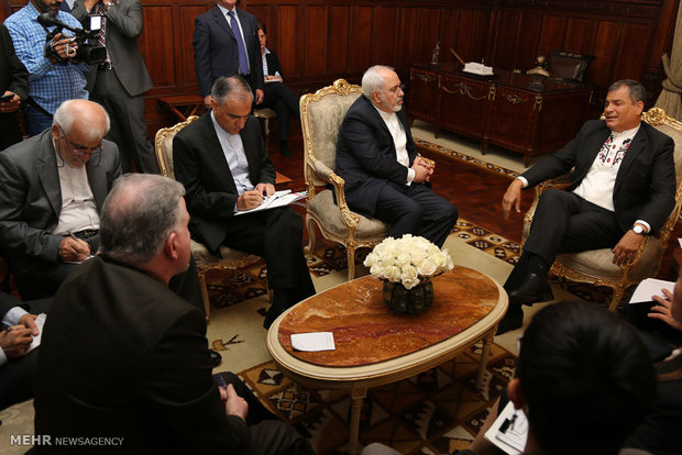 Zarif, Ecuadorian president meet