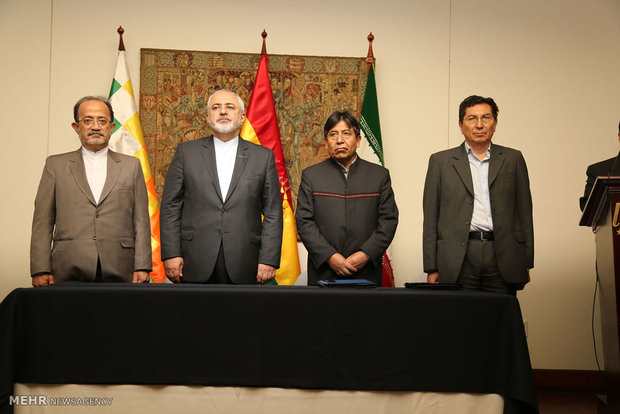 Bolivia’s highest state medal granted to Zarif