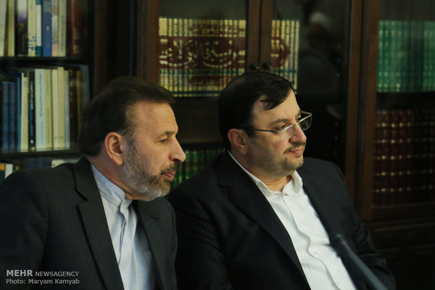 سید ابوالحسن فیروزآبادی و محمود واعظی در جلسه شورای عالی فضای مجازی