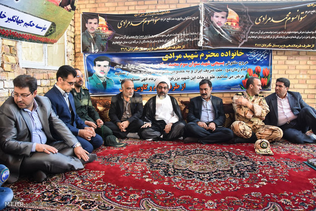 دیدار مسئولان شهرستان شهرضا با خانواده شهدا
