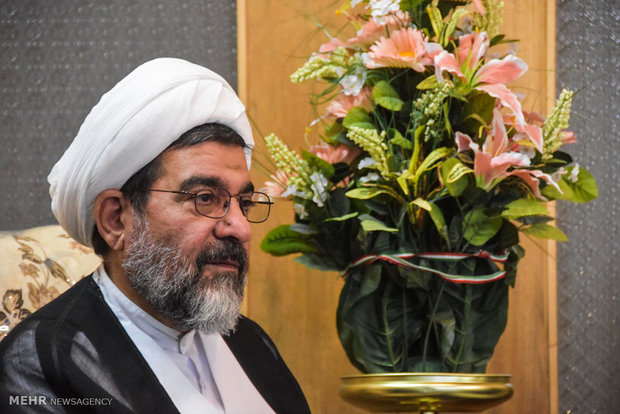 دیدار مسئولان شهرستان شهرضا با خانواده شهدا