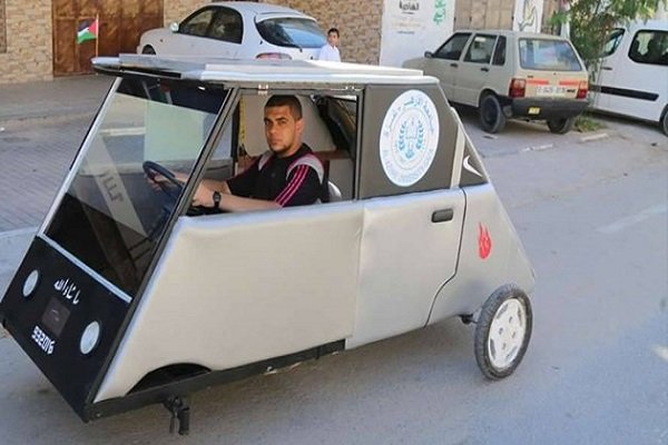 طلاب في غزة يبتكرون سيارة تعمل بالطاقة الشمسية
