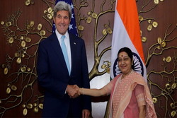وزراء خارجه آمریکا و هند با یکدیگر دیدار و رایزنی کردند