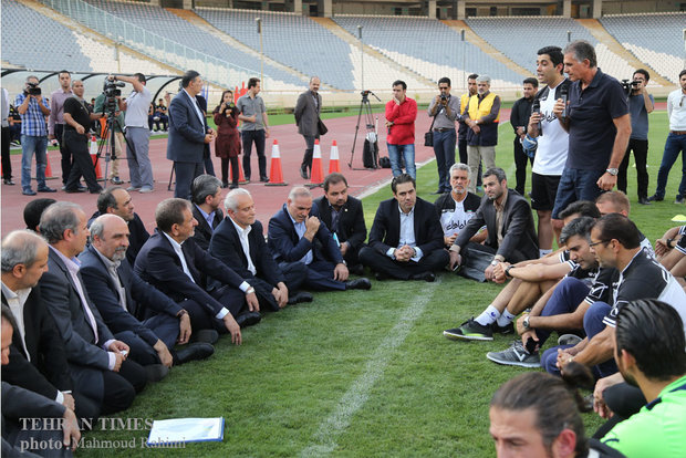 Iran’s First Vice President Jahangiri visits Team Melli’s training
