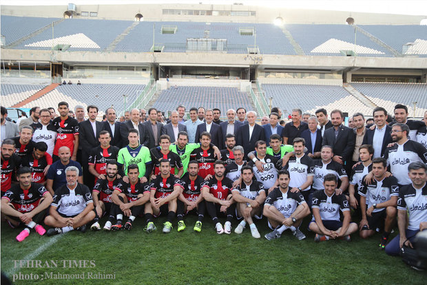 Iran’s First Vice President Jahangiri visits Team Melli’s training
