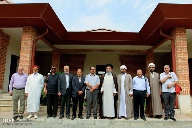 دیدار جمعی از اساتید دانشگاه کشور تونس با آیت الله نورمفیدی نماینده ولی فقیه در استان گلستان