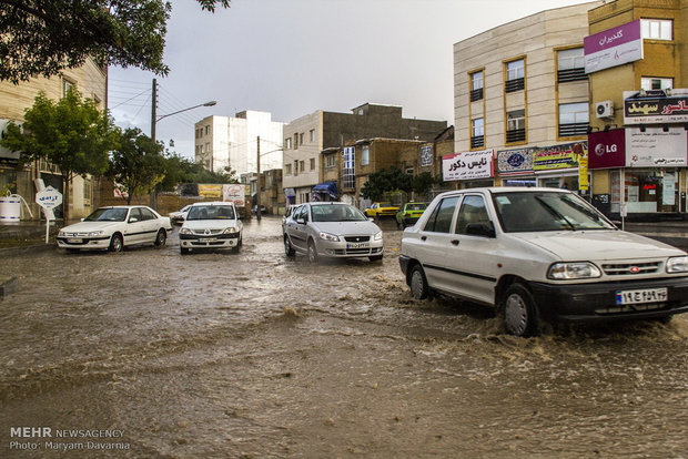 بارش باران و آبگرفتگی معابر بجنورد