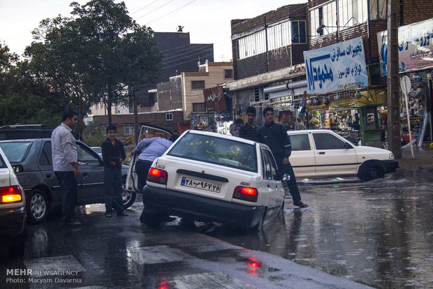 بارش باران و آبگرفتگی معابر بجنورد